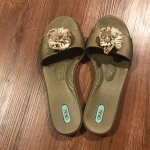 Oka-b Brown sandals